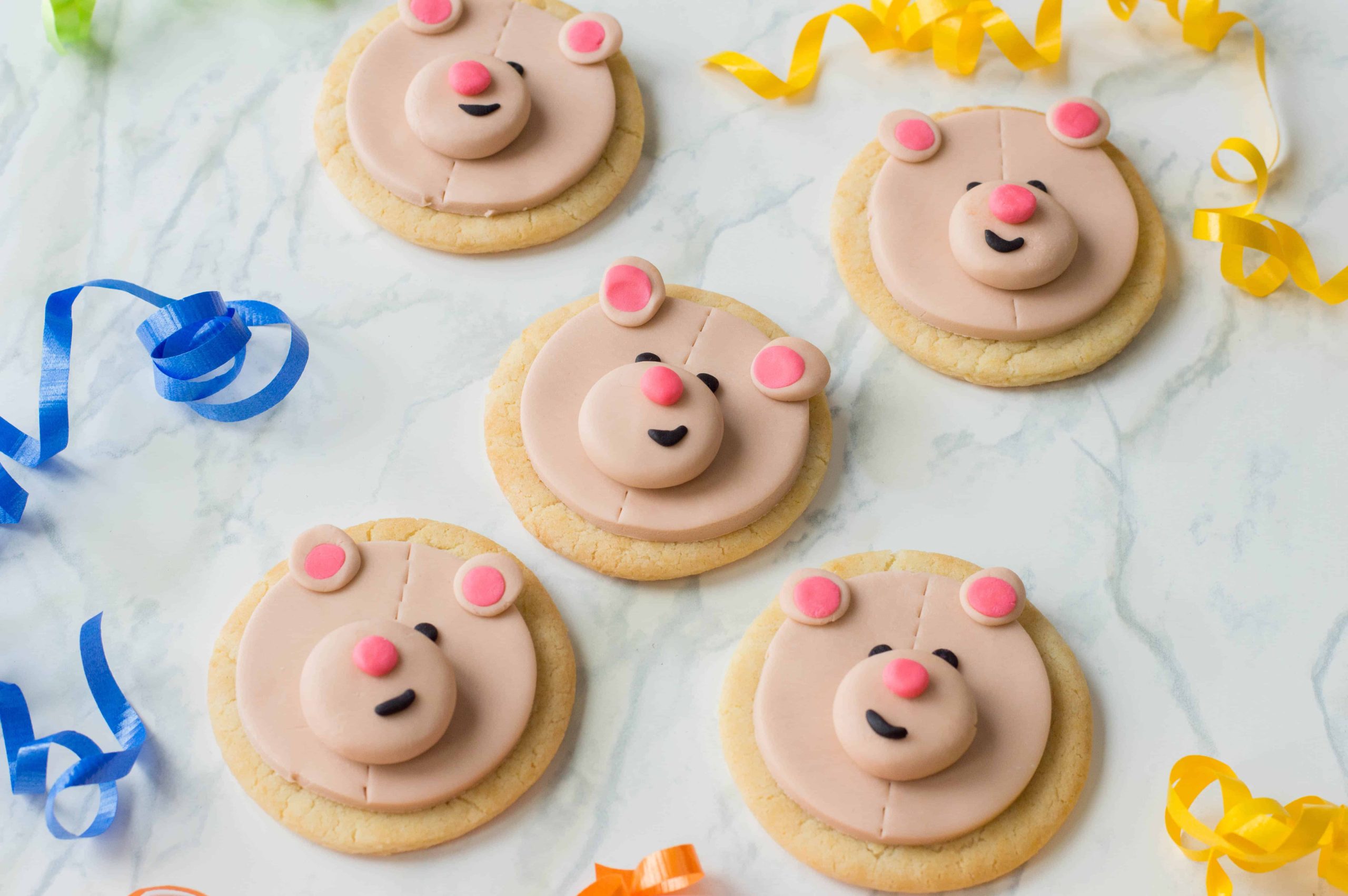 Sweet and Adorable: Teddy Bear Cookies for All Ages插图4