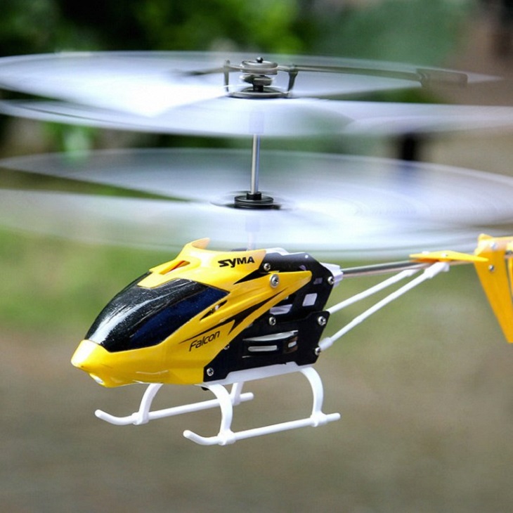 RC helicopter toy