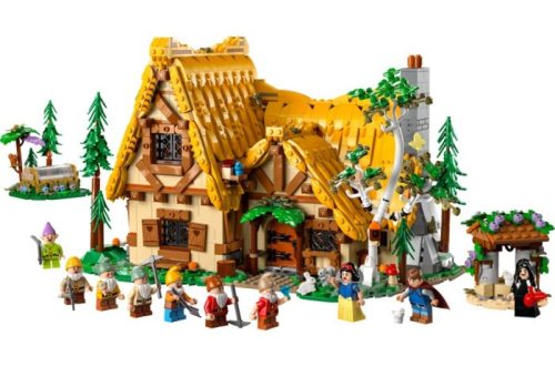 Snow White LEGO set