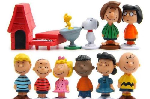 LEGO PEANUTS characters