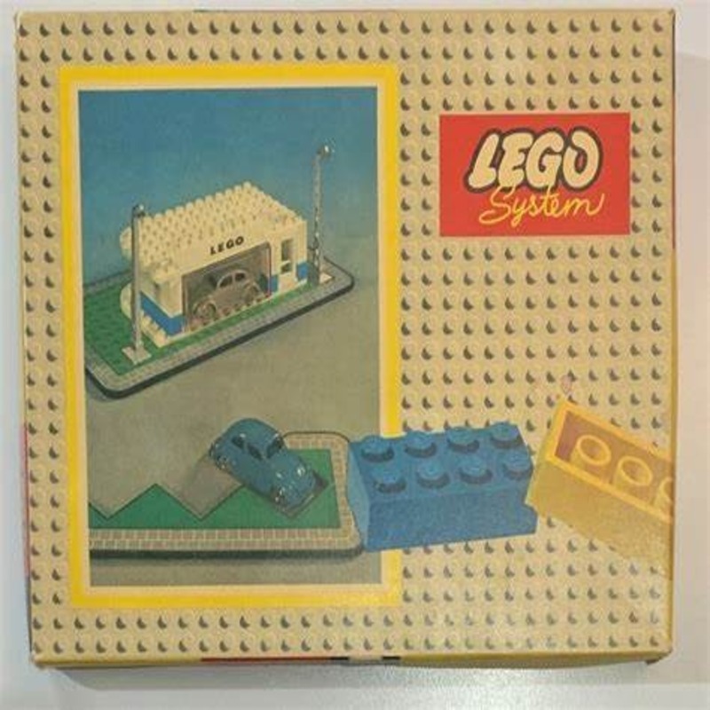 The oldest LEGO set