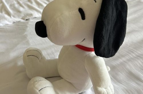 snoopy plush toy