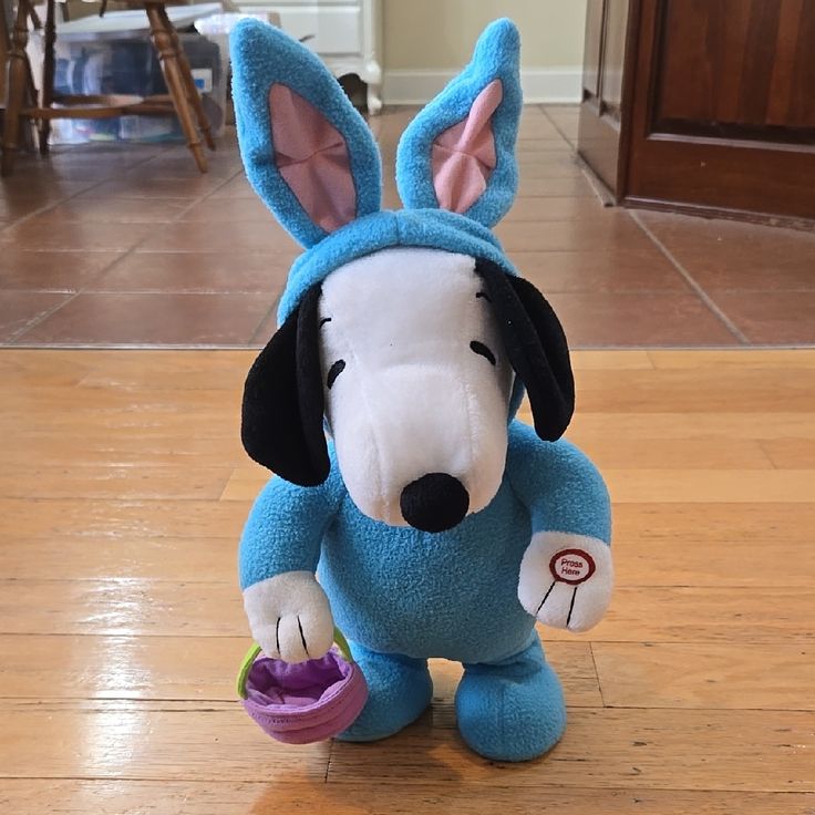 snoopy plush toy