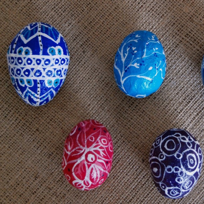paper mache eggs