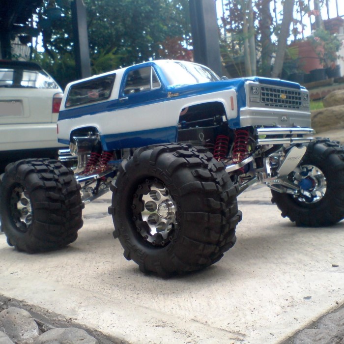 gas powered remote control car