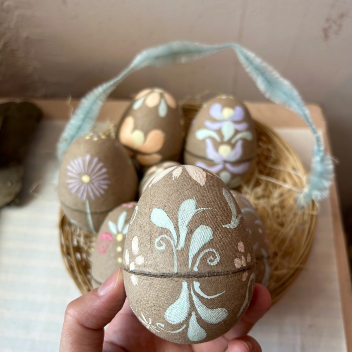 paper mache eggs