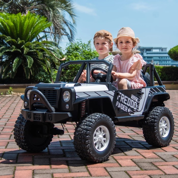 2 seater ride on car with remote control