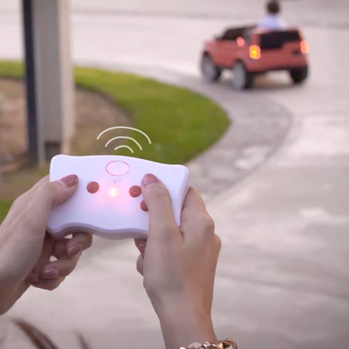 ride on car with parental remote control