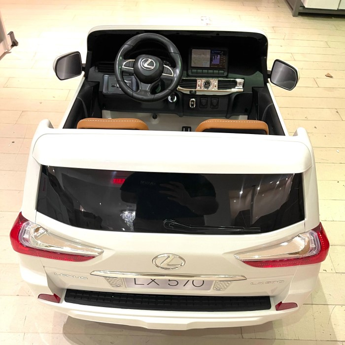 ride on car with parental remote control