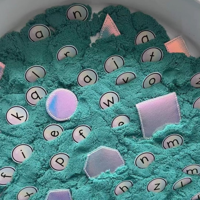 is kinetic sand magnetic