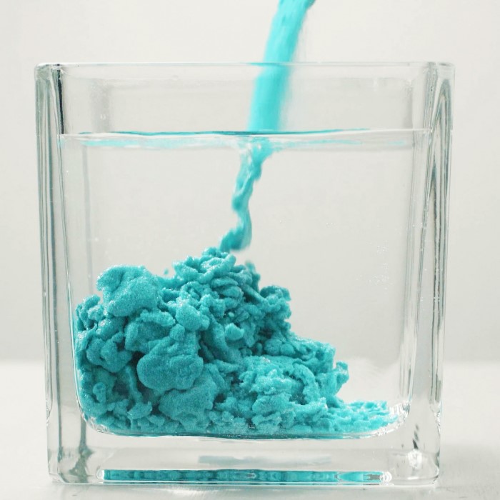 kinetic sand in water