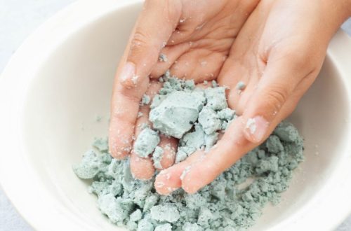 moon sand vs kinetic sand