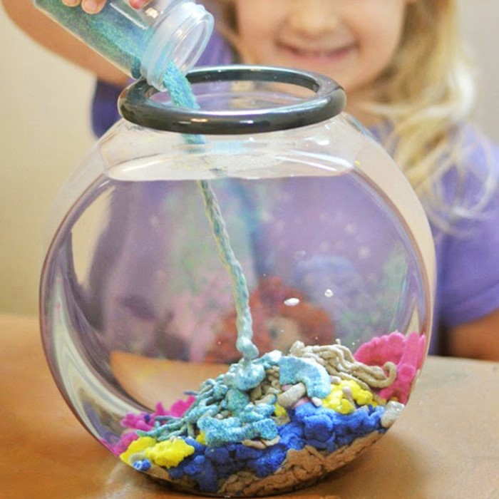 kinetic sand in water