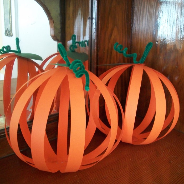 paper pumpkin craft