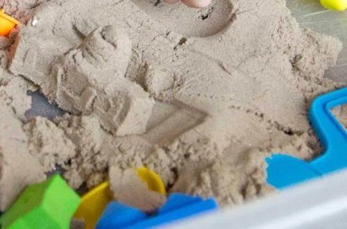 does kinetic sand dry out