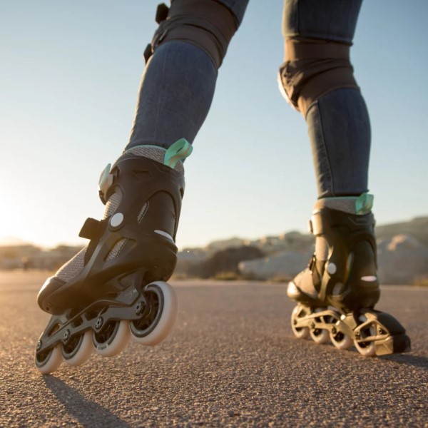 how to roller skate backwards