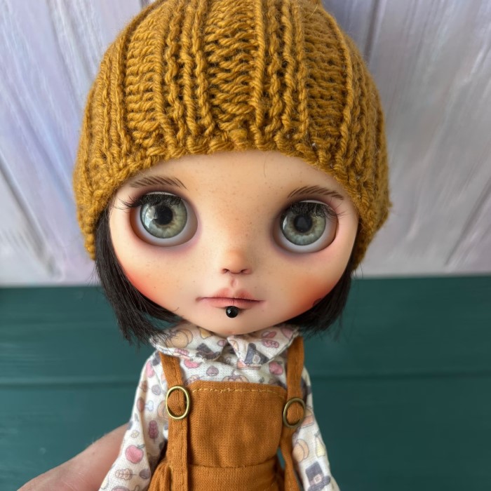 blythe doll
