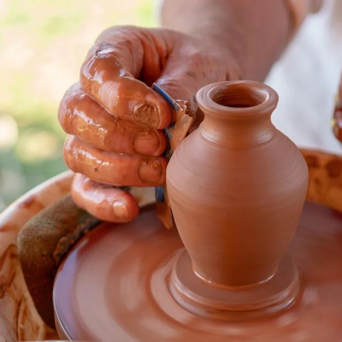 can you use air dry clay on a pottery wheel