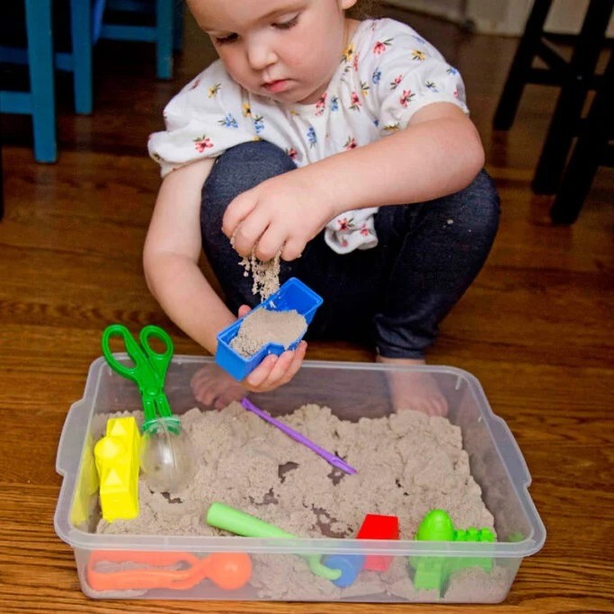 does kinetic sand dry out