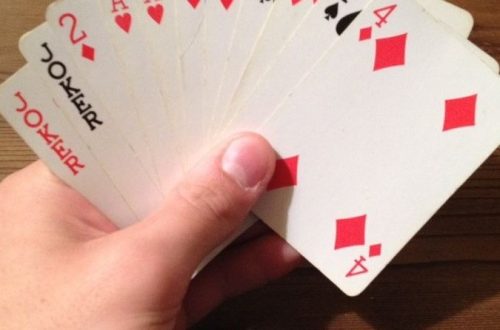 how do you play canasta