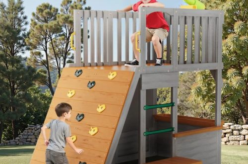 outdoor kids playhouse